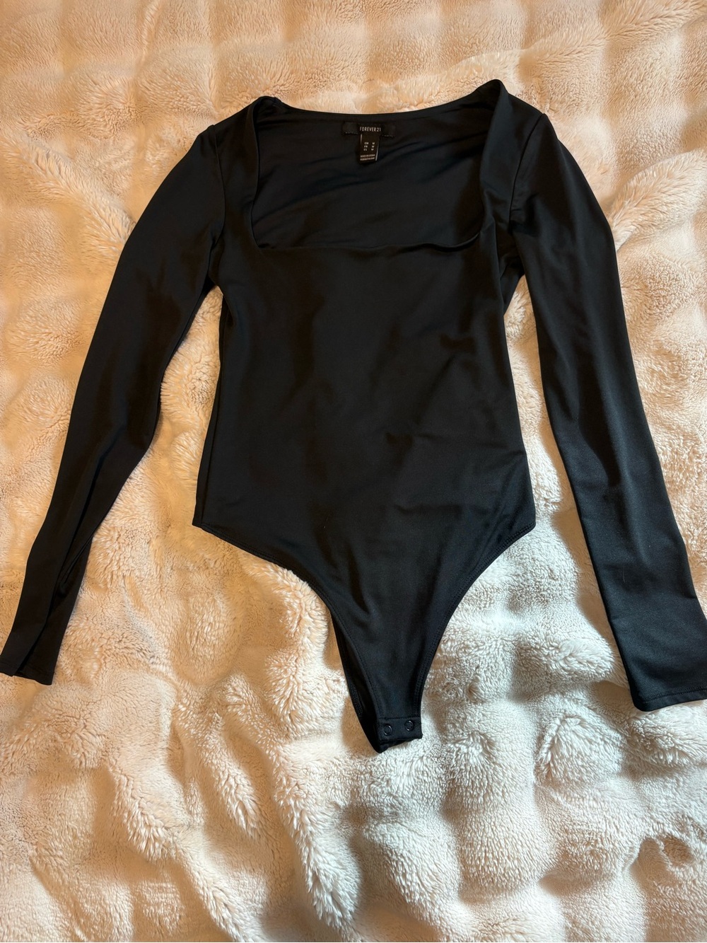 🩷 Forever 21 Black Long-Sleeve Bodysuit